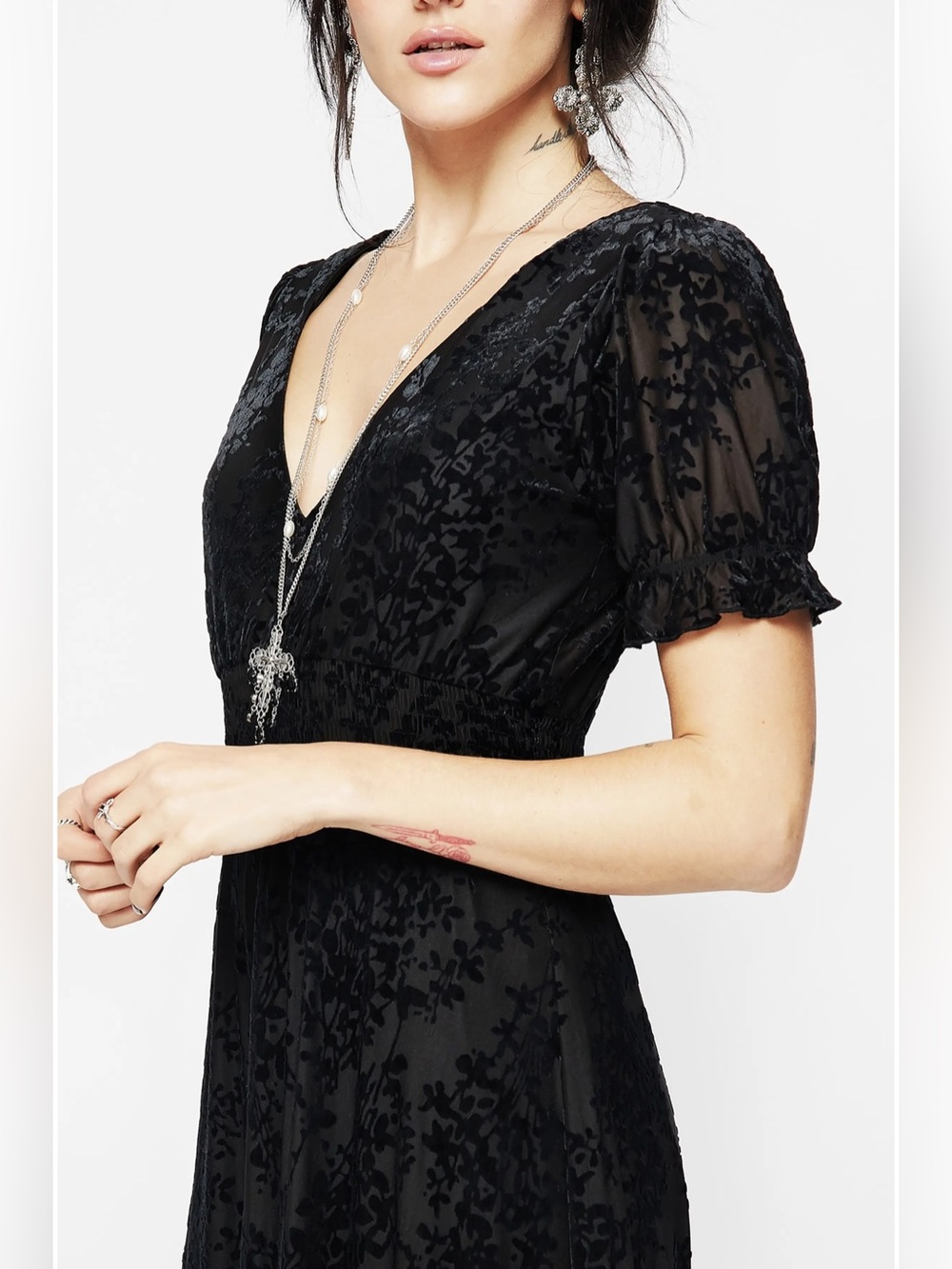 NWT Disturbia Lilias Devoré Tiered Maxi Dress Black Floral Velvet Burnout US 14 - Picture 4 of 16
